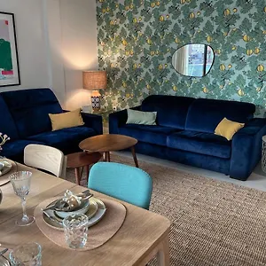 3 Bedrooms, Spacious 60 M From The Apartamento El Médano