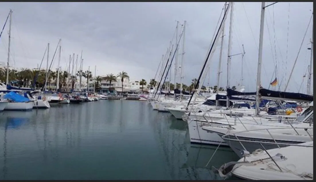 Апартаменты Apartamento Con Vista Al Mar Бенальмадена